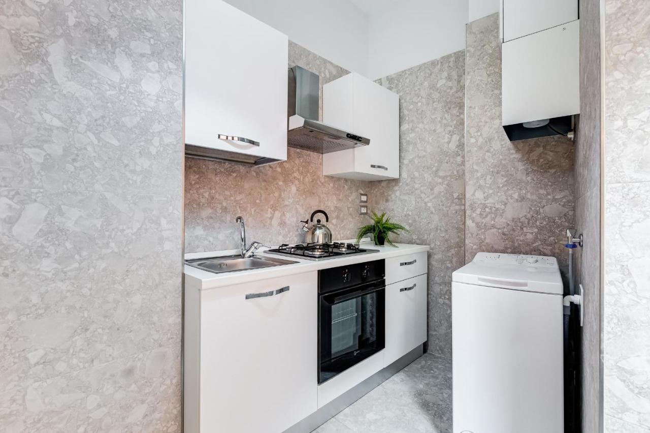 Trevi Fountain - Shabby - Romedreamhome Экстерьер фото