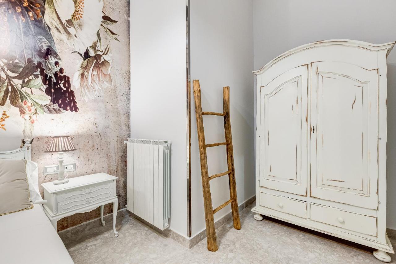 Trevi Fountain - Shabby - Romedreamhome Экстерьер фото