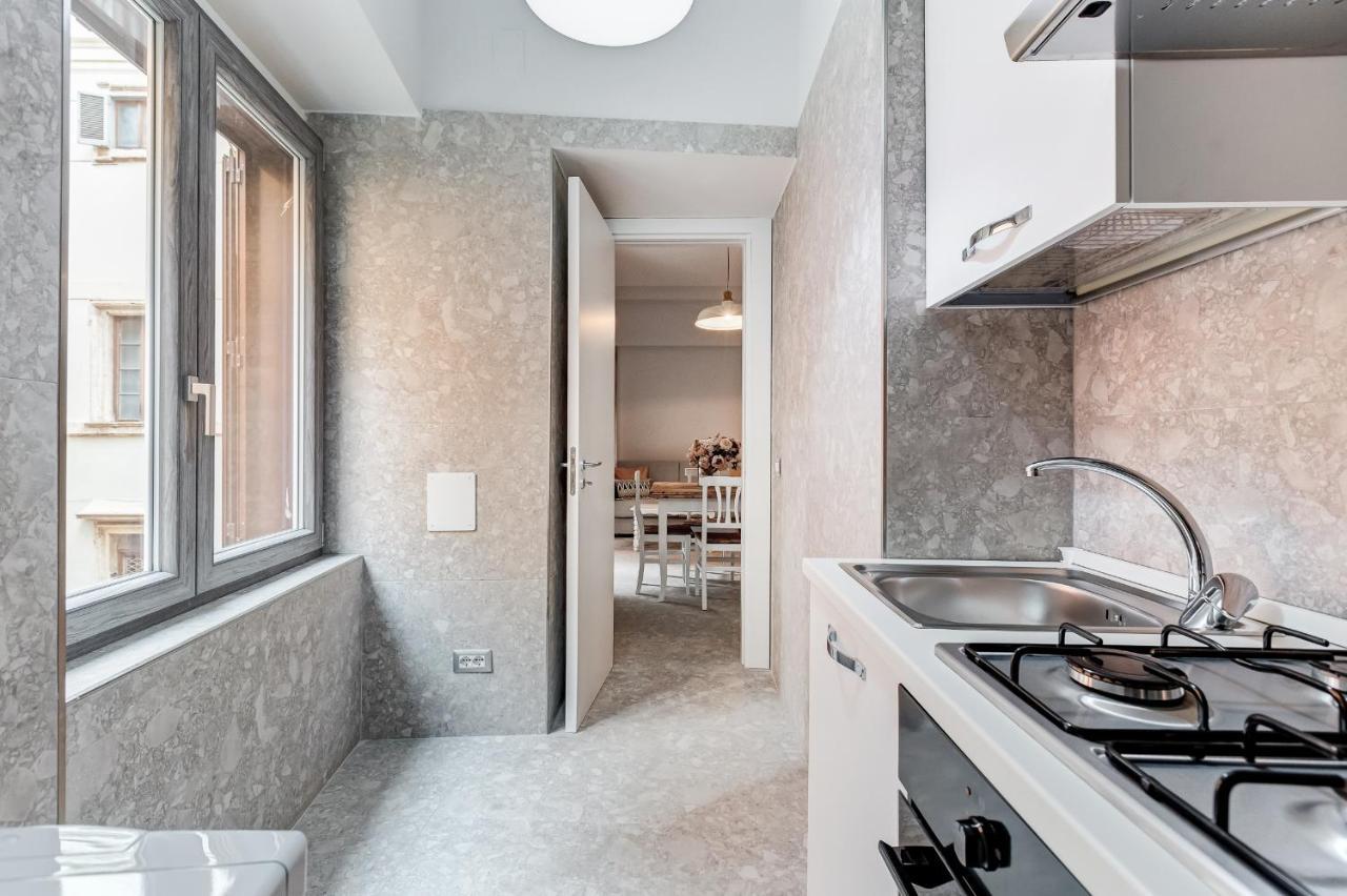 Trevi Fountain - Shabby - Romedreamhome Экстерьер фото